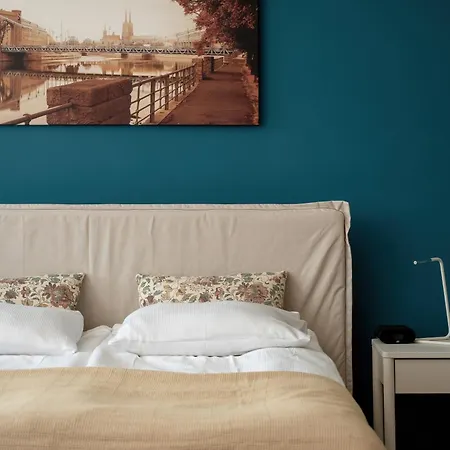 Апартаменти Spacious With Wifi & Smart Tv Remote Working By Renters