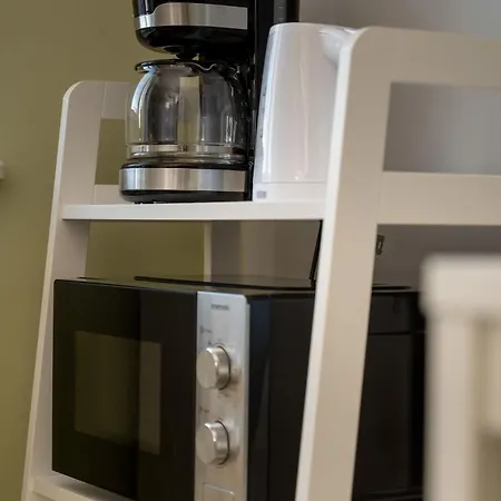 Апартаменти Spacious With Wifi & Smart Tv Remote Working By Renters