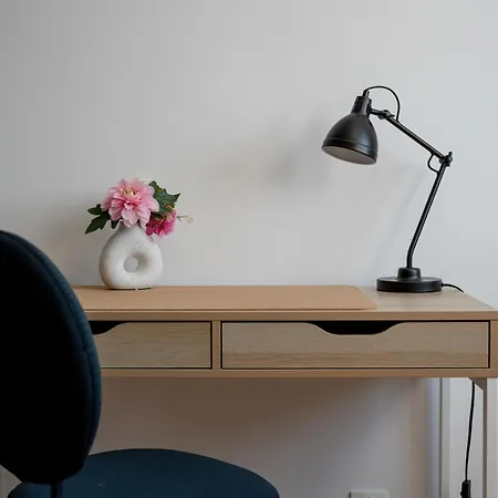 Spacious With Wifi & Smart Tv Remote Working By Renters *