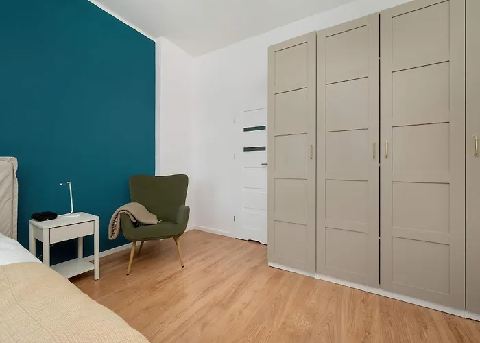 Spacious With Wifi & Smart Tv Remote Working By Renters Apartman