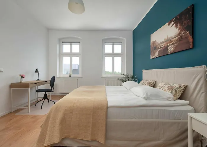 Apartman Spacious With Wifi & Smart Tv Remote Working By Renters *